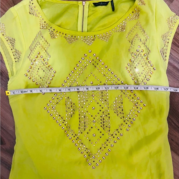 Guess By Marciano Bright Yellow Shift Dress With Gold Studs - Picture 2 of 5